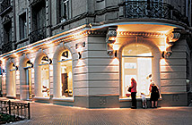 Estudio de Arquitectura > Arquitectura comercial > Bazart, Casa de Regalos