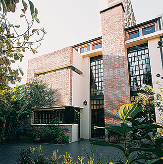 Estudio de Arquitectura > Vivienda Unifamiliar > Conde